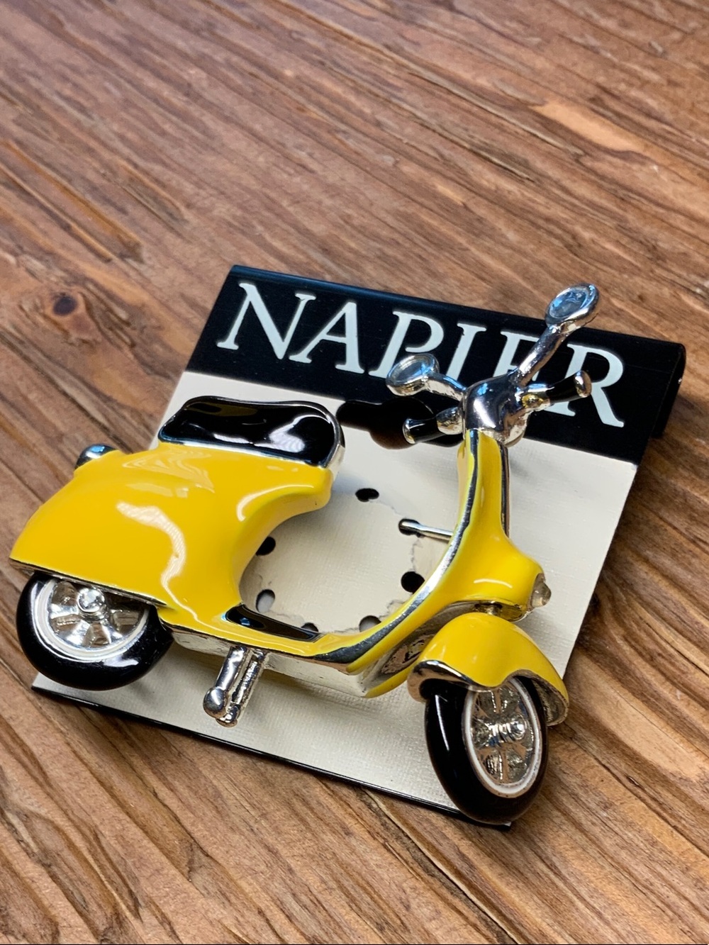 Napier Yellow and Black Enamel Scooter Brooch - Picture 2 of 3